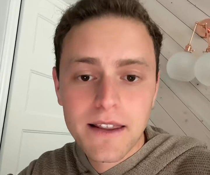 Republicans Turn on Donald Trump as Steve Bannon Calls for Musk's Deportation