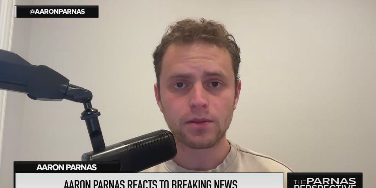 White House exterior representing political turmoil during a crisis-filled day for the Trump administration