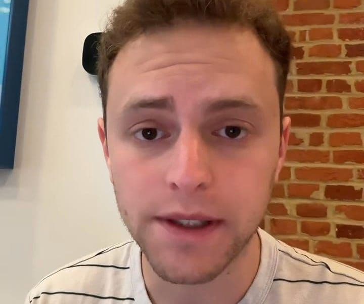 Donald Trump Says He "Doesn't Know" if he has to Uphold Constitution