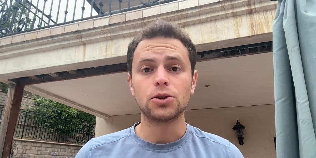 Donald Trump Threatens to Federalize the National Guard in all Cities and States