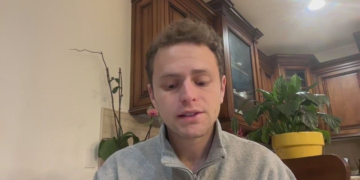 Trump Demands Arrest of Illinois Governor and Chicago Mayor