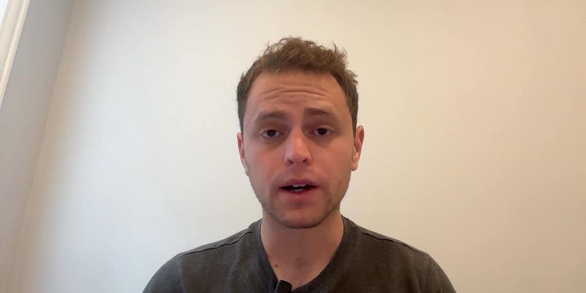 Homeland Security Detains Congressional Staffer as Trump Claims Biden was Executed in 2020